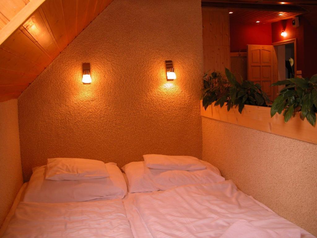 Hotel Platan Panzio Dobogókő Zimmer foto